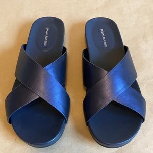 NIB Banana Republic Crossover Slide - size 10